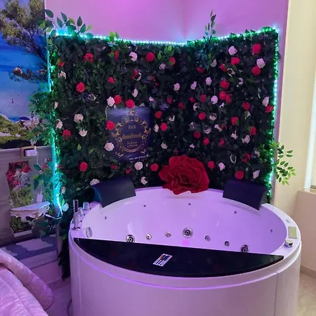 Oda ve Kahvaltı La Reggia Di Rihanna